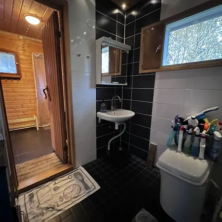 Winter Wonderland In Hmeenlinna, Finland Dom wakacyjny Hämeenlinna