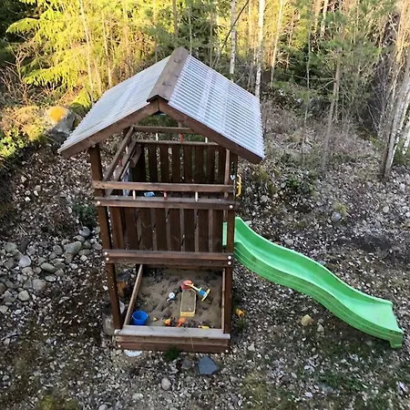 Winter Wonderland In Hmeenlinna, Finland Dom wakacyjny Hämeenlinna